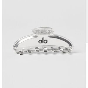 ALO Acrylic Illusion Claw Clip